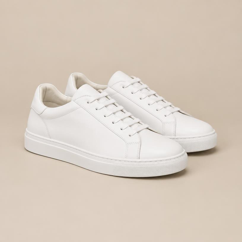 Tenis de piel blancos de Norda